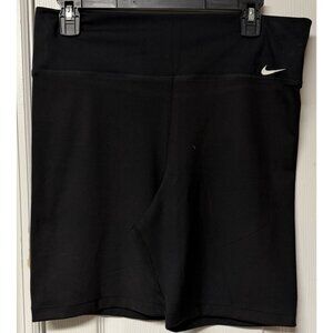 The Nike One Tight Fit Women's Shorts Size Large